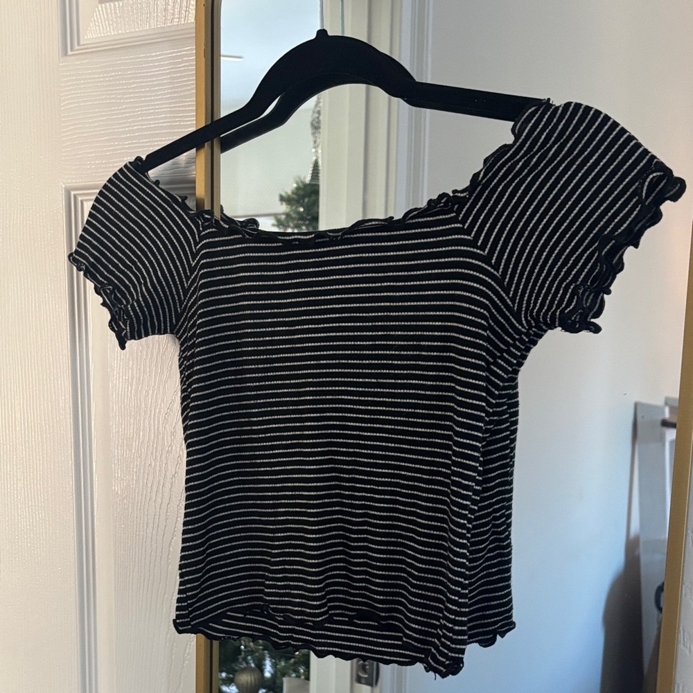 Brandy Melville Black and White Striped Crop Top